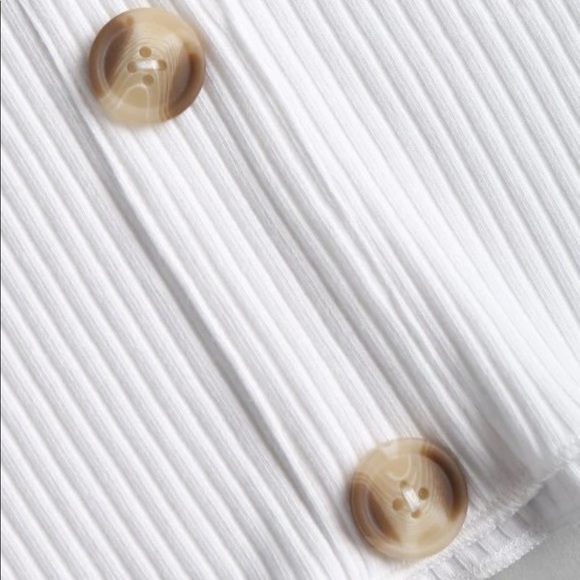 ZAFUL crop top🤍 - Picture 4 of 6